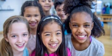 US Public vs. Private vs. Charter Schools: Choosing the Right Fit US Public vs. Private vs. Charter Schools: Choosing the Right Fit - Cover Image